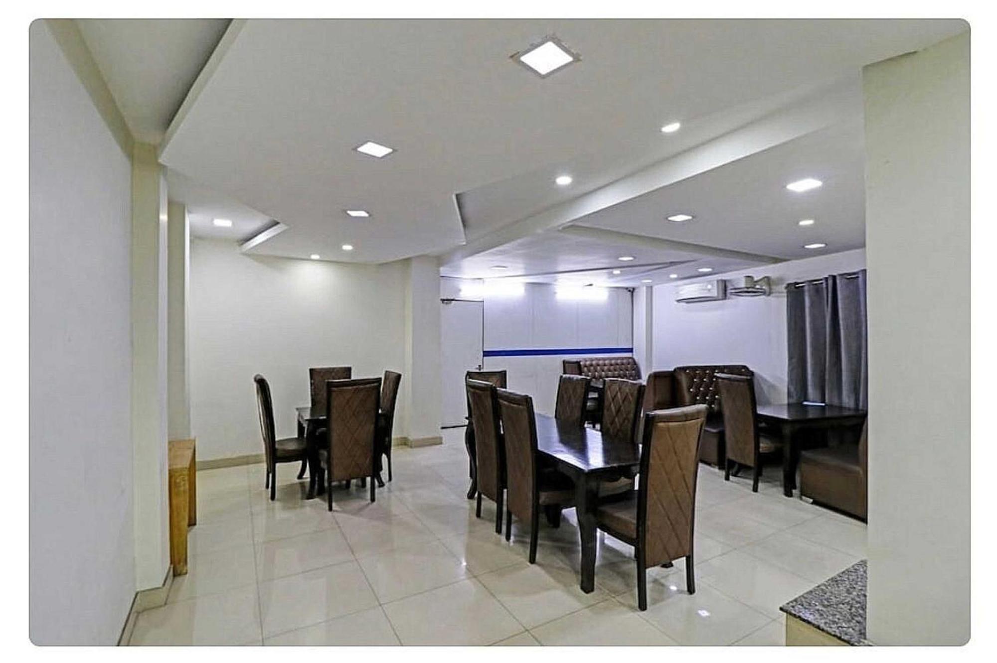 Super Hotel O Mahal New Delhi Exterior photo